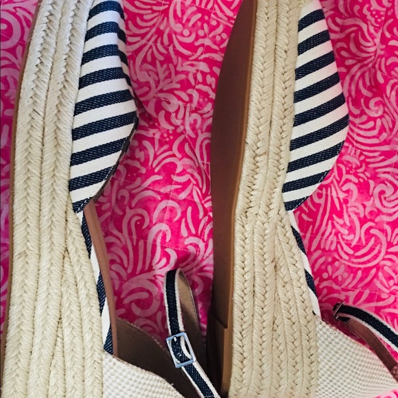 NEW J. JILL Wedge-Heel Espadrilles Cecile (Navy Blue and Cream) New. Never Worn. - Picture 7 of 11